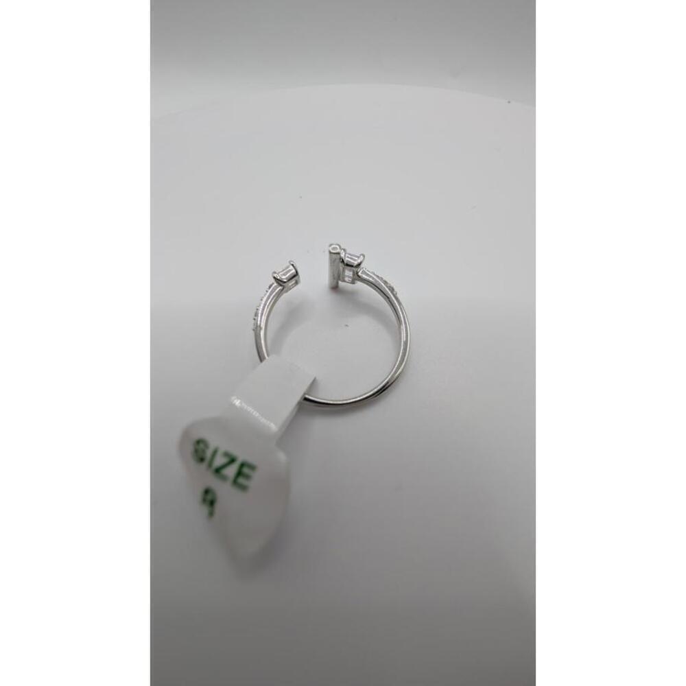 Silver Open Band Ring with Clear Gemstones Size 8 - Picture 6 of 7